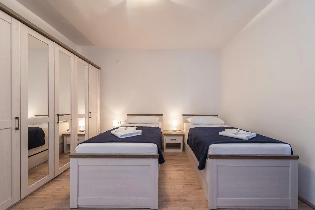 Holiday House Lavanda Vrsi 0*,  Chorvatsko